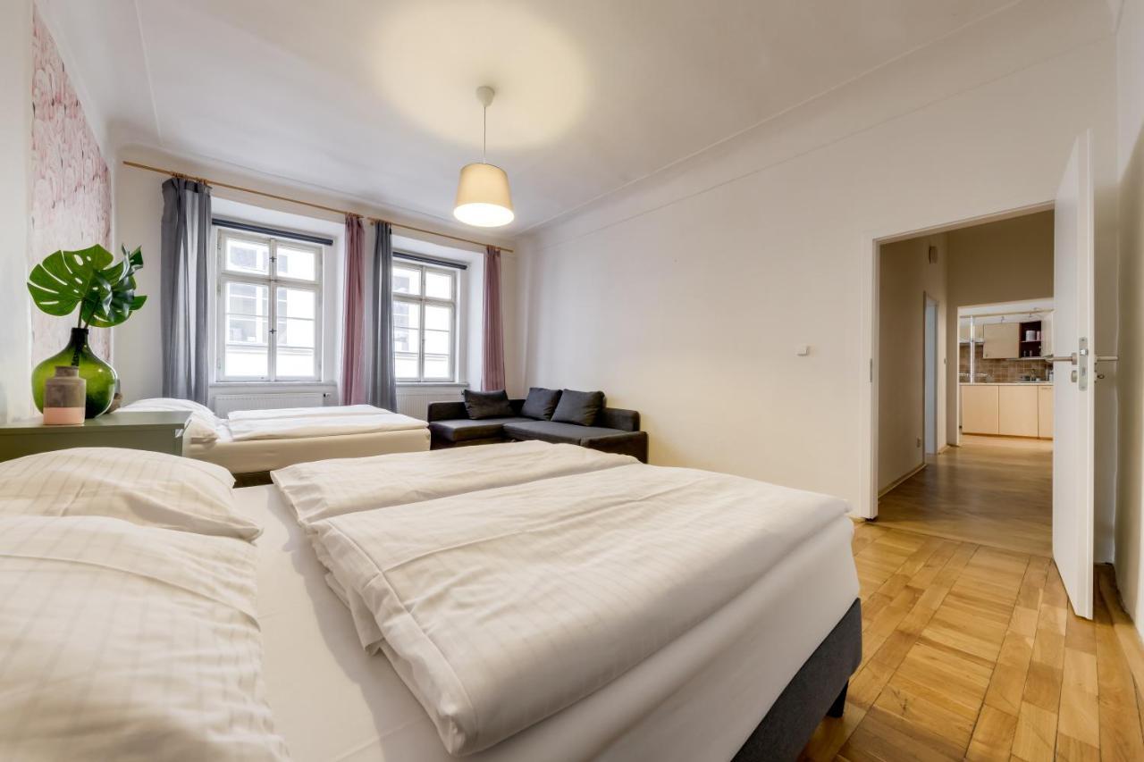 Curiosity Apartments Prague Luaran gambar